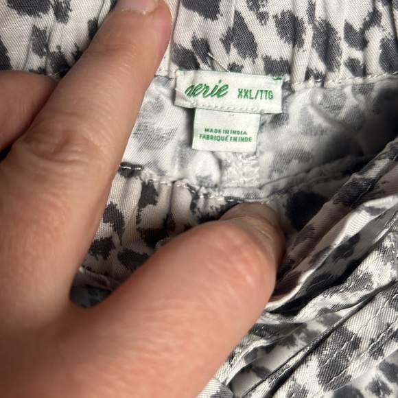 AERIE CAMP SHORTS XXL GREY BLACK CHEETAH LEOPARD PAPERBAG SHORT BOW BELT AE - Picture 2 of 4